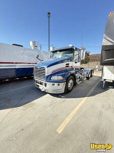 2013 Iron Bull Kitchen Food Trailer Air Conditioning California Diesel Engine for Sale