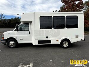 2014 4500 Shuttle Bus Interior Lighting New York Diesel Engine for Sale