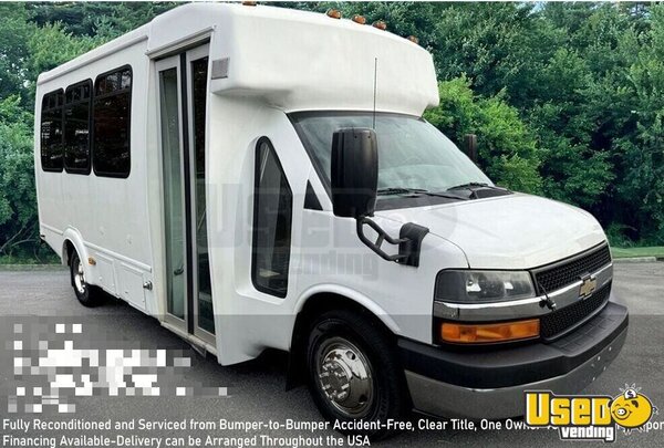 2014 4500 Shuttle Bus New York Diesel Engine for Sale