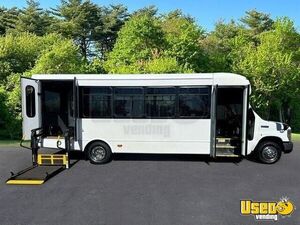 2014 E450 Starcraft Wheelchair Shuttle Bus Shuttle Bus Air Conditioning New York Gas Engine for Sale