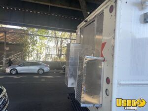 2014 Mt55 All-purpose Food Truck Stainless Steel Wall Covers New York Diesel Engine for Sale