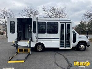 2015 E-350 Non-cdl Wheelchair Shuttle Bus Shuttle Bus Air Conditioning New York Gas Engine for Sale