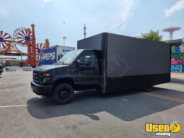 2015 E350 Mobile Billboard Truck New York Gas Engine for Sale