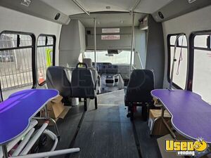 2015 E450 Pet Care / Veterinary Truck Interior Lighting California Gas Engine for Sale