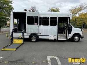 2015 E450 Shuttle Bus Interior Lighting New York Gas Engine for Sale