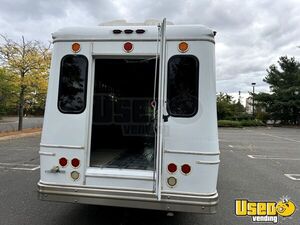 2015 E450 Shuttle Bus Transmission - Automatic New York Gas Engine for Sale