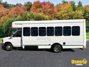 2015 Ford E450 Used Wheelchair Shuttle Bus Shuttle Bus Transmission - Automatic New York Gas Engine for Sale