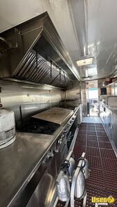 2015 Mt45 All-purpose Food Truck Diamond Plated Aluminum Flooring Arizona Diesel Engine for Sale