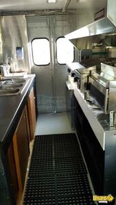 2015 P30 All-purpose Food Truck All-purpose Food Truck Concession Window Connecticut Gas Engine for Sale