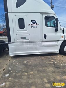 2016 Cascadia Freightliner Semi Truck 2 Georgia for Sale