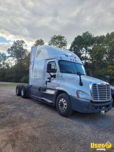 2016 Cascadia Freightliner Semi Truck Alabama for Sale