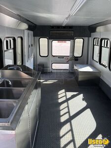 2016 E450 All-purpose Food Truck Concession Window New York Gas Engine for Sale