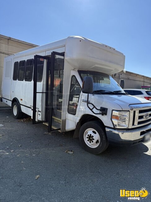 2016 E450 All-purpose Food Truck New York Gas Engine for Sale