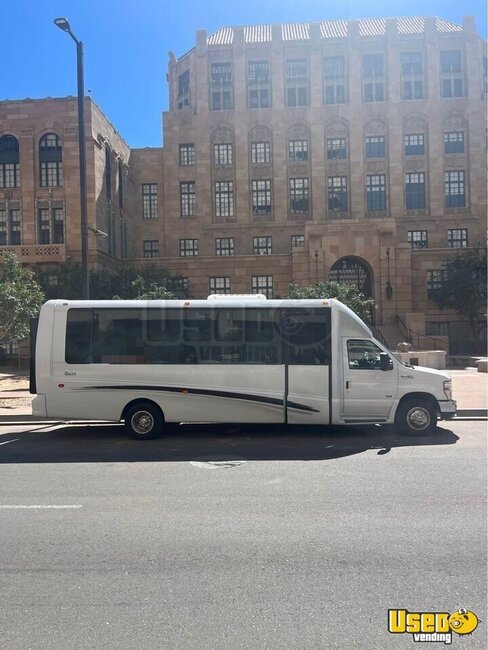 2016 E450 Shuttle Bus Arizona Gas Engine for Sale