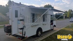 2016 E450 Super Duty Base All-purpose Food Truck Air Conditioning Indiana for Sale