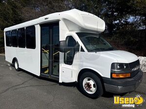 2016 Express 4500 Arboc Non-cdl Wheelchair Shuttle Bus Shuttle Bus Air Conditioning New York Gas Engine for Sale