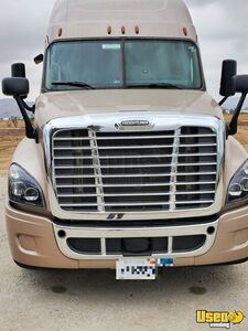 2017 Cascadia Freightliner Semi Truck 4 California for Sale