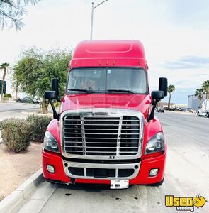 2017 Cascadia Freightliner Semi Truck 5 Nevada for Sale