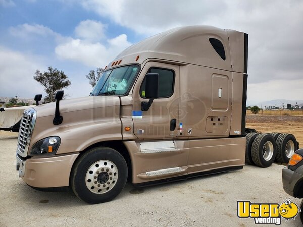 2017 Cascadia Freightliner Semi Truck California for Sale