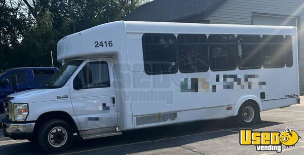 2017 E450 Shuttle Bus Wisconsin Gas Engine for Sale