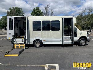 2017 E450 Turtletop Shuttle Bus Interior Lighting New York Gas Engine for Sale