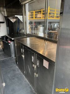 2017 F550 Chassis With Morgan Olson Body Pizza Food Truck Breaker Panel Michigan Gas Engine for Sale