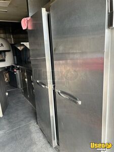 2017 F550 Chassis With Morgan Olson Body Pizza Food Truck Hot Water Heater Michigan Gas Engine for Sale