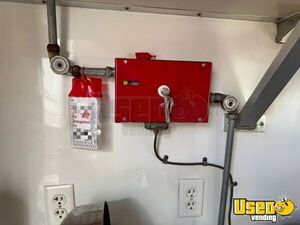 2018 Closed Kitchen Food Trailer Electrical Outlets Florida for Sale