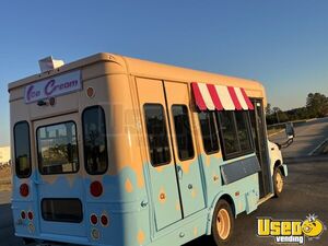 2018 E350 Ice Cream Truck Exterior Customer Counter Georgia Gas Engine for Sale