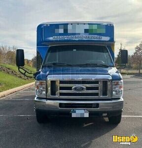 2019 E350 Shuttle Bus Wheelchair Lift Minnesota Gas Engine for Sale