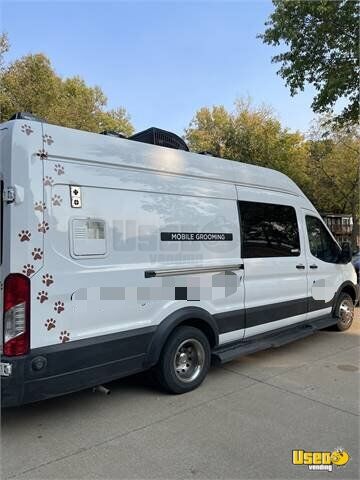 2019 Pet Care / Veterinary Truck Kansas for Sale