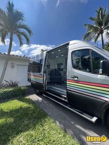 2019 Sprinter 2500 Mobile Hair & Nail Salon Truck Florida Gas Engine for Sale