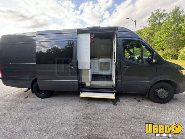 2020 All-purpose Food Truck All-purpose Food Truck Georgia Diesel Engine for Sale