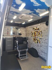 2020 Sprinter 3500 Mobile Hair & Nail Salon Truck Interior Lighting New Jersey Diesel Engine for Sale