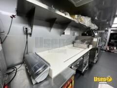 2022 Bakery Food Truck Bakery Food Truck Ice Bin Texas Gas Engine for Sale