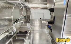 2022 Custom Kitchen Food Trailer Stainless Steel Wall Covers Washington for Sale