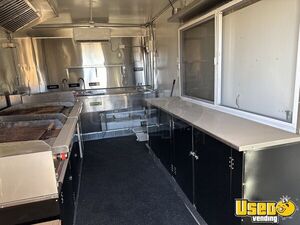 2022 Kitchen Trailer Kitchen Food Trailer Stainless Steel Wall Covers Texas Gas Engine for Sale