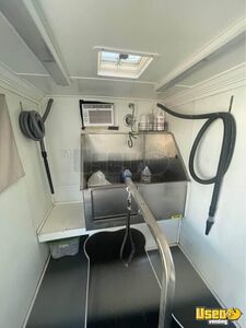 2022 Mobile Pet Grooming Trailer Pet Care / Veterinary Truck Electrical Outlets Texas for Sale