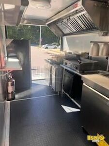 2022 V-nose Kitchen Food Trailer Cabinets Virginia for Sale