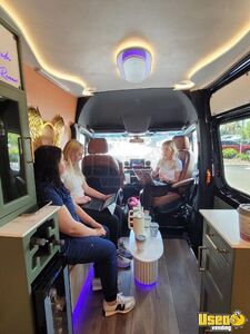 2023 2500 Sprinter Van Mobile Hair & Nail Salon Truck Interior Lighting Florida Diesel Engine for Sale