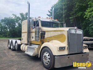 2023 389 Kenworth Semi Truck Chrome Package Connecticut for Sale