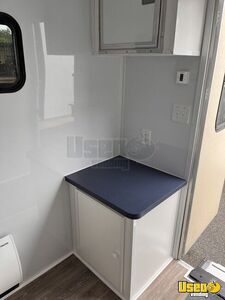 2023 Custom Mobile Clinic Insulated Walls Florida for Sale