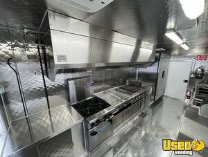 2023 Enclosed Trailer 18' Kitchen Food Trailer Removable Trailer Hitch Washington for Sale