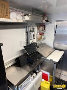 2023 Workhorse All-purpose Food Truck Diamond Plated Aluminum Flooring Wisconsin Diesel Engine for Sale