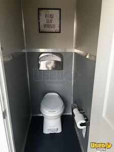 2024 Mobile Bathroom Trailer Restroom / Bathroom Trailer Electrical Outlets California for Sale