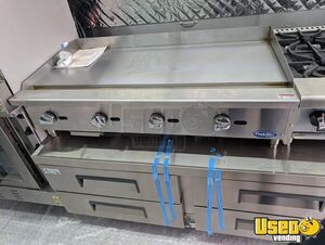 2025 24h8 Kitchen Food Trailer Stovetop Texas for Sale