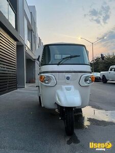 3 Wheeler Mobile Beverage Truck Coffee & Beverage Truck 7 Texas for Sale