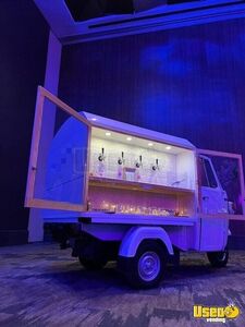 3 Wheeler Mobile Beverage Truck Coffee & Beverage Truck Additional 1 Texas for Sale