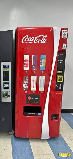 550 Other Soda Vending Machine New York for Sale