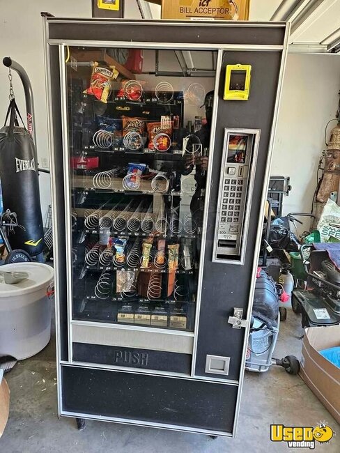 7600 Automatic Products Snack Machine North Carolina for Sale